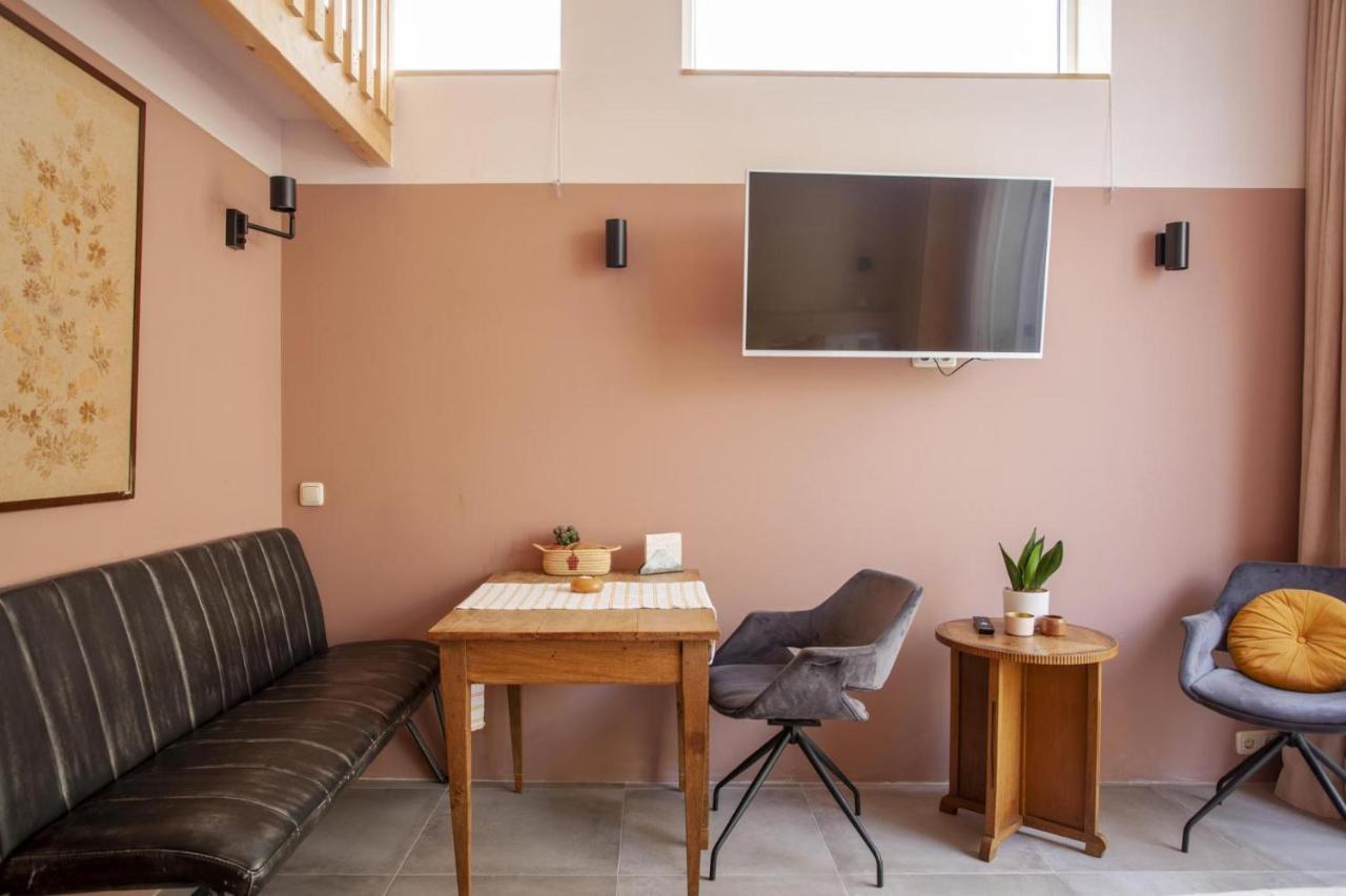 Lovely And Charming Guesthouse Near City Center, Close To Rotterdam Dordrecht Room photo